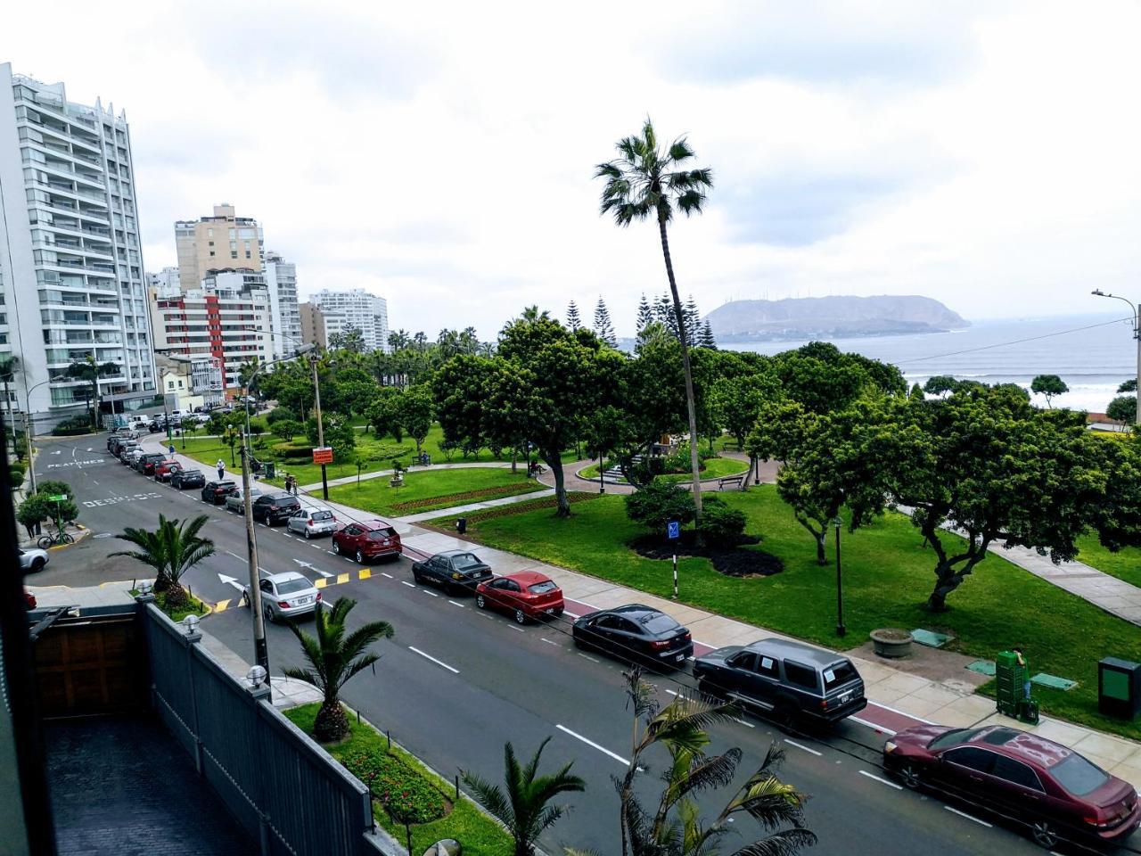 Miraflores Frente Al Mar Lima Bagian luar foto