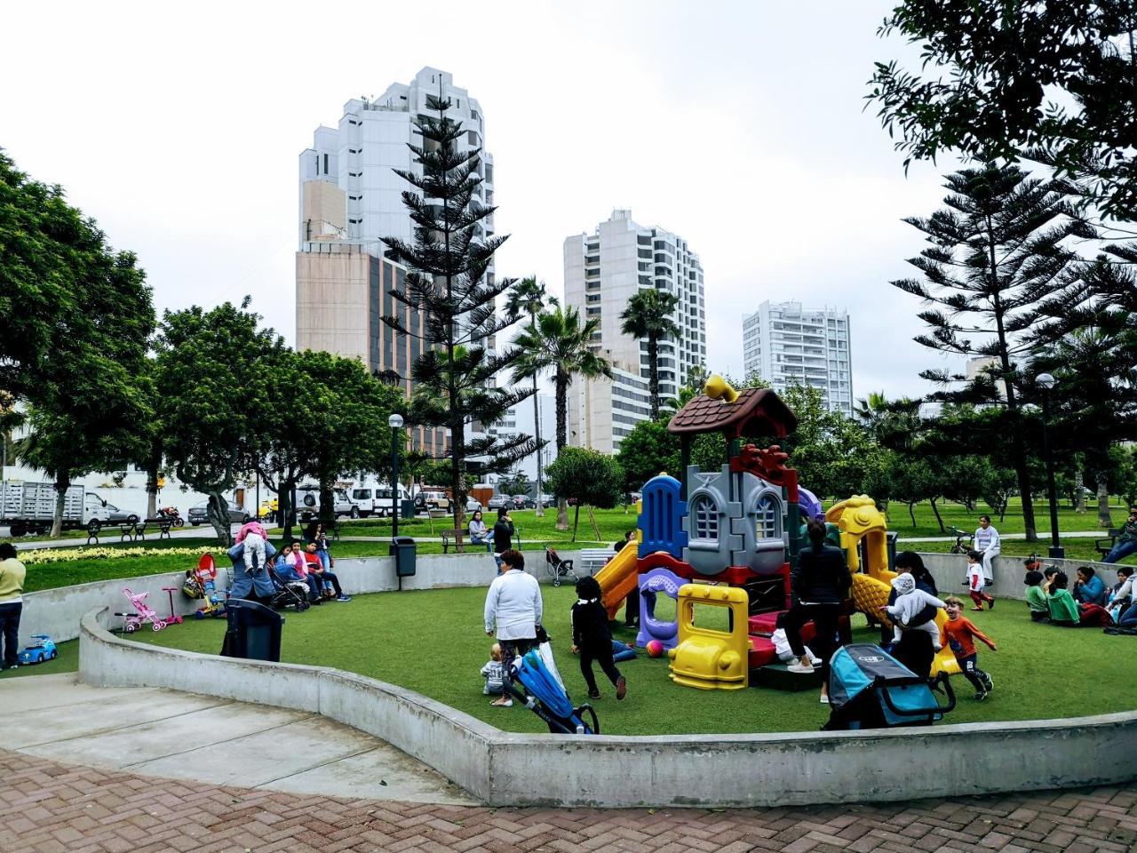 Miraflores Frente Al Mar Lima Bagian luar foto