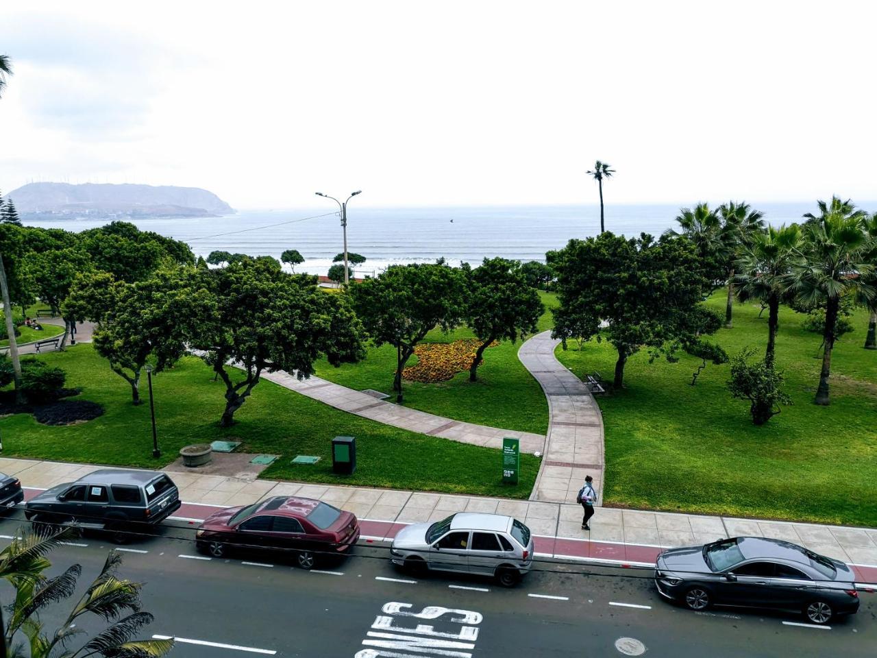 Miraflores Frente Al Mar Lima Bagian luar foto